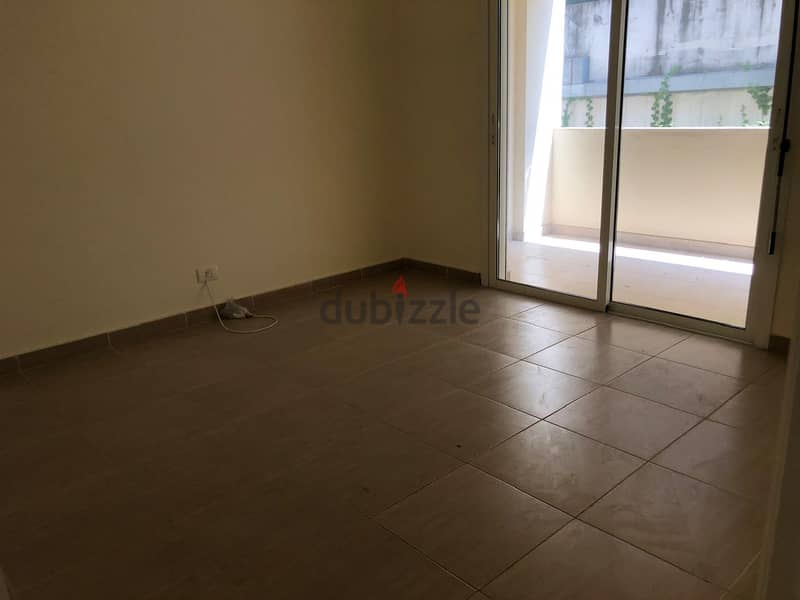 Apartment For Sale In Mazraat Yachouhشقة للبيع في مزرعة يشوع 3