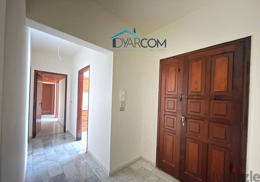 DY1873 - Kornet el Hamra Apartment with Terrace! 3