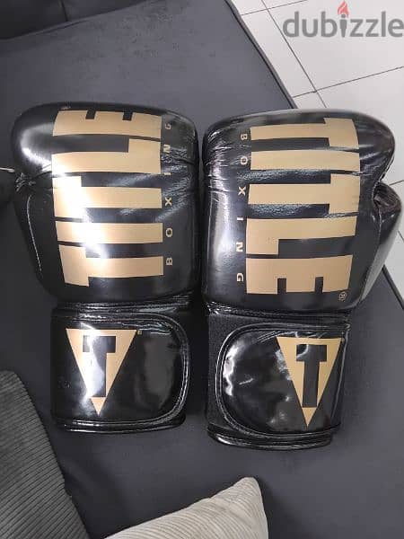 boxing gloves title 14oz 0