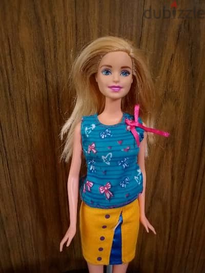 Barbie Fashionistas stylish Mattel as new doll is wearing Outfit=16$