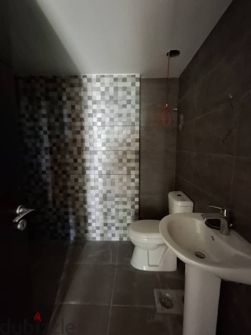 RWK332EM - Apartment For Sale In Sehayleh - شقة للبيع في سهيلة 7