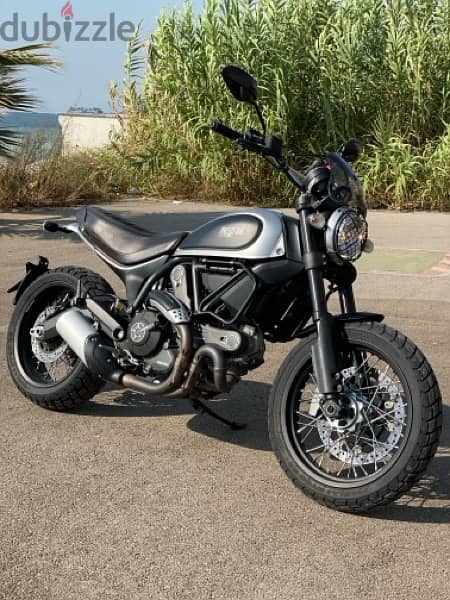 Ducati scrambler 800cc 1