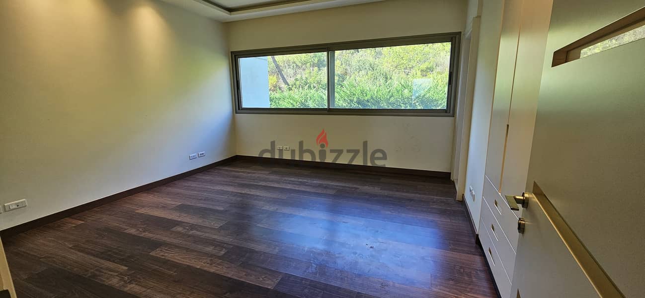 Aparment for sale in Yarzeh شقة للبيع في اليرزة 13