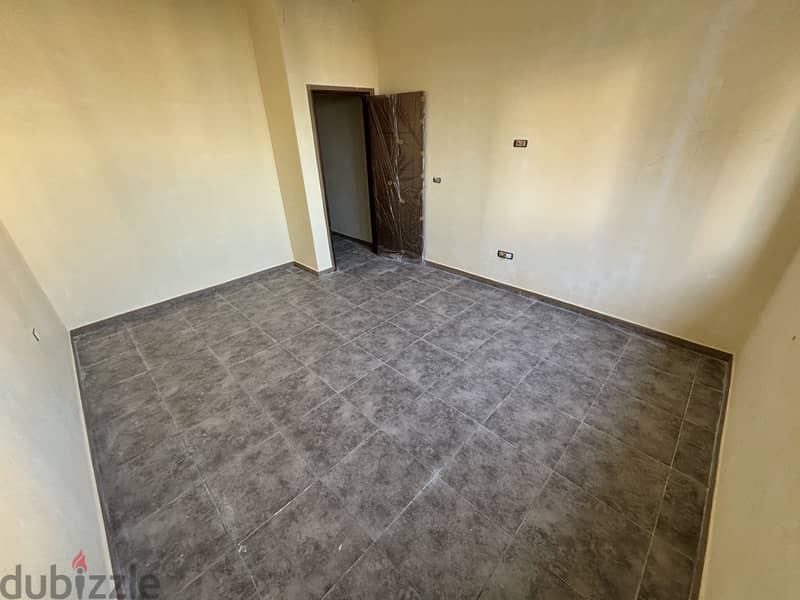 RWK103EH - Apartment For Sale In Sahel Alma - شقة للبيع في ساحل علما 4