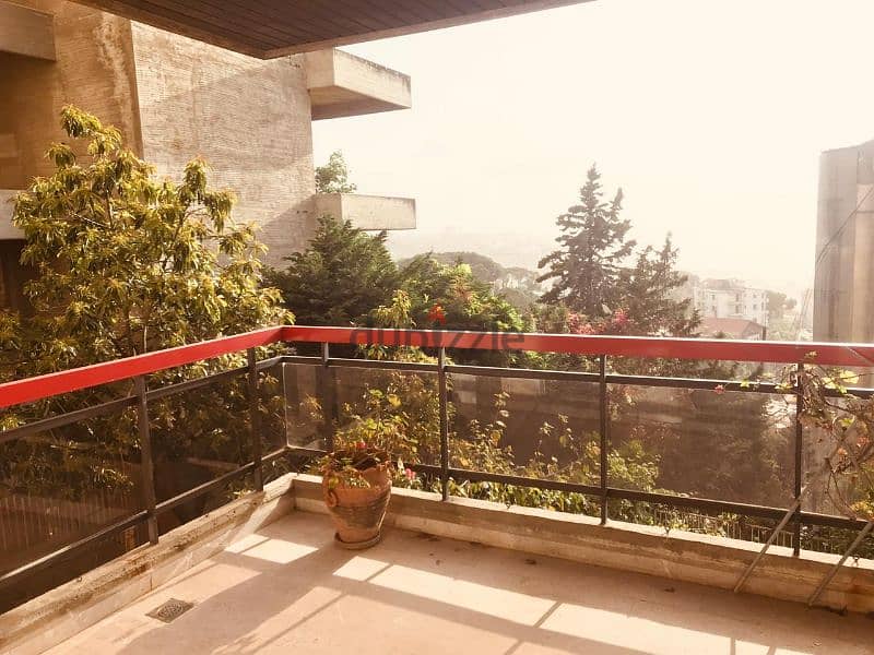 apartment For sale in cornet hamra. شقة للبيع في قرنة الحمرا ١٣٠،٠٠٠$ 2