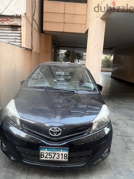 Toyota Yaris 2012 1