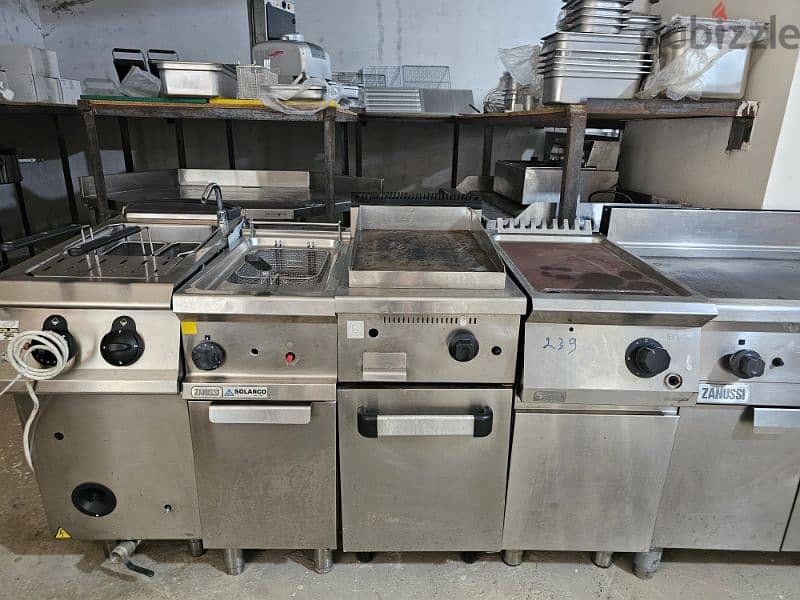 fryers , grills and stoves 4