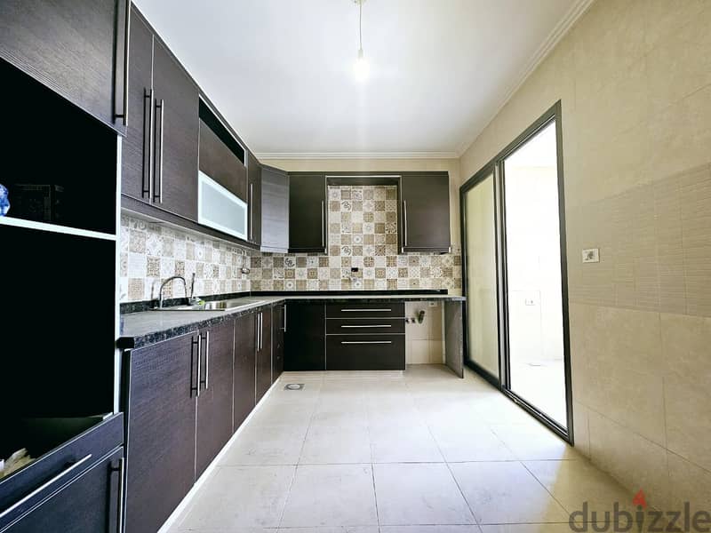 RA24-3535 Spacious Apartment 190m² for Rent in Ain Mraisseh 8