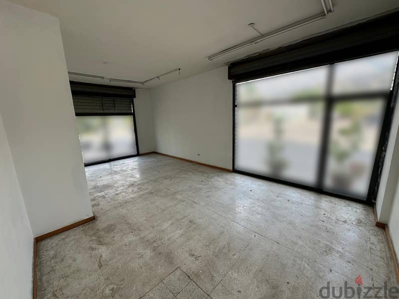 Shop for Rent in Jdeideh محل للإيجار في جديدة 1