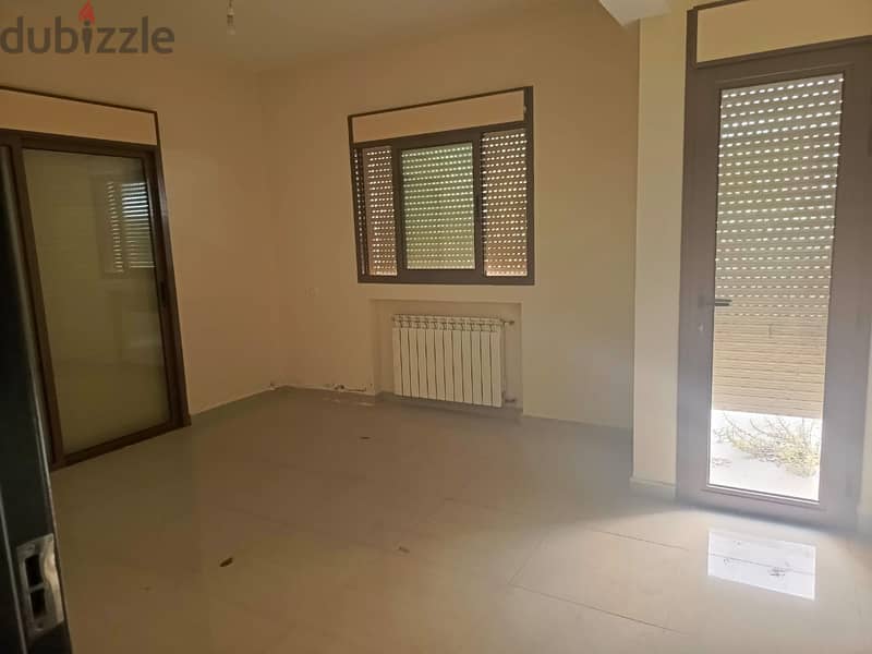 Apartment For Sale In Mazraat Yachouh شقة للبيع في مزرعة يشوع 5