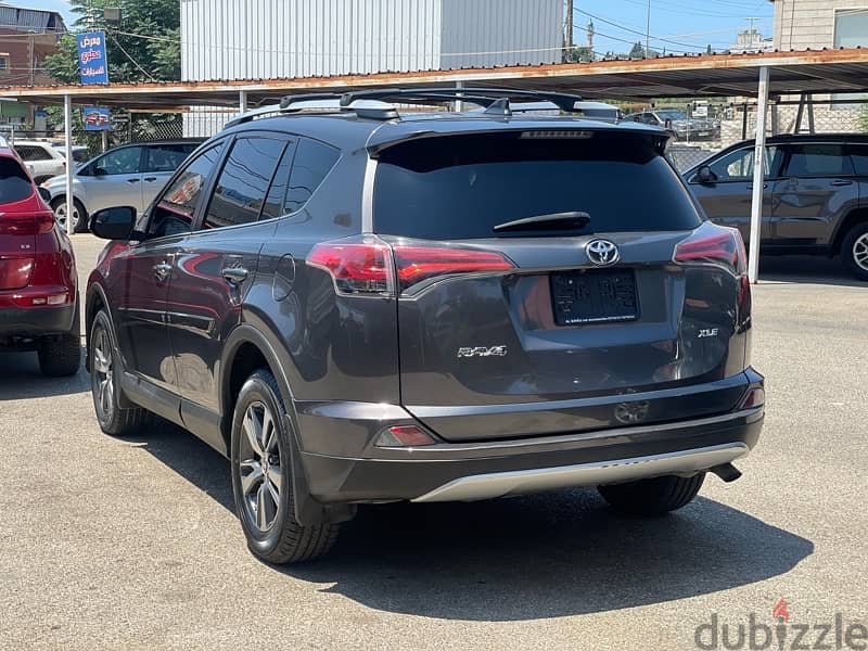 Toyota Rav 4 2016 /XLE 4