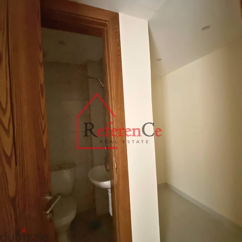 Brand new apartment for sale in Hazmieh. شقة جديدة للبيع في الحازمية. 2