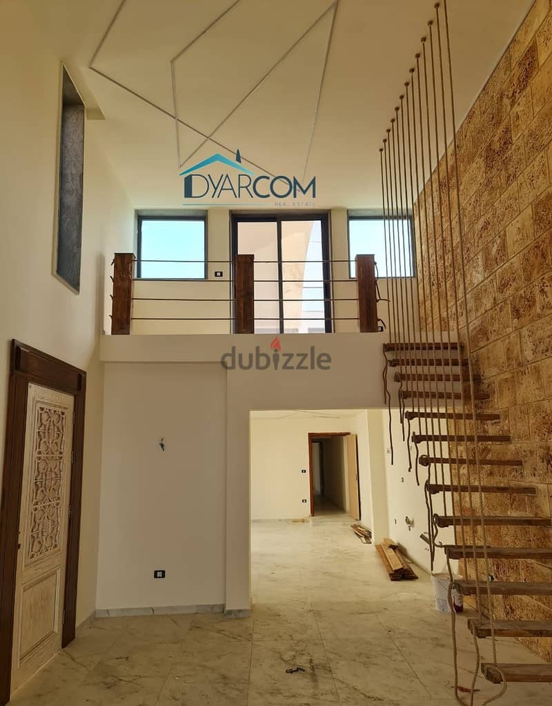 DY1883 - Amchit Duplex Villa for Sale with Pool! 1