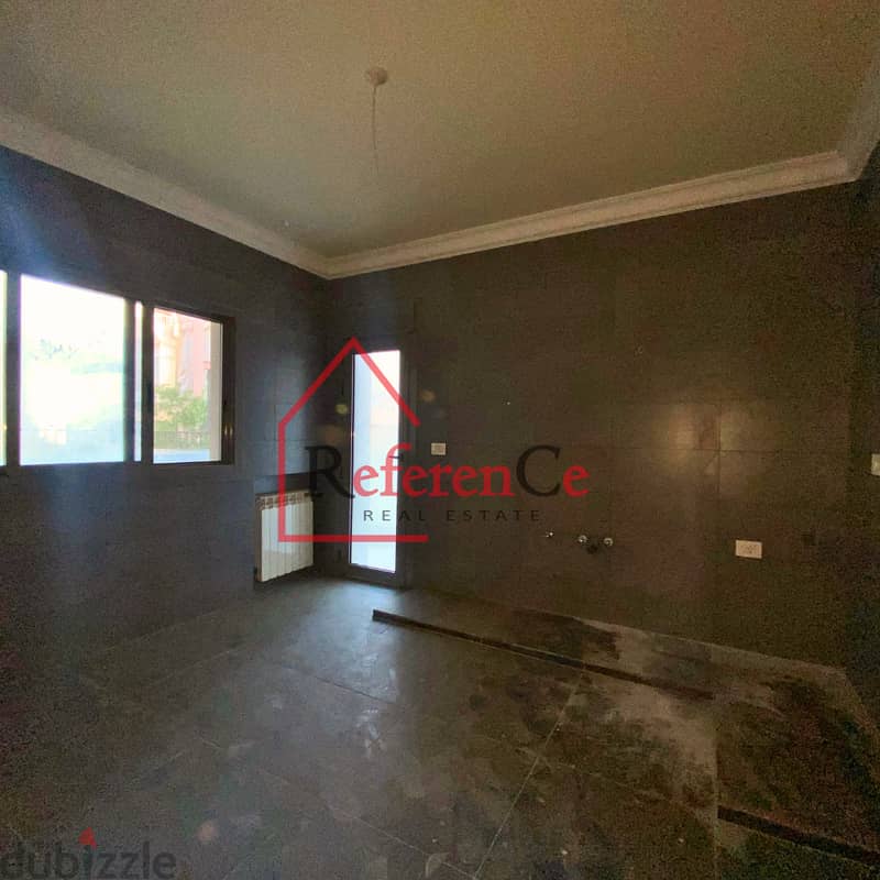 Brand new apartment for sale in Hazmieh. شقة جديدة للبيع في الحازمية 5