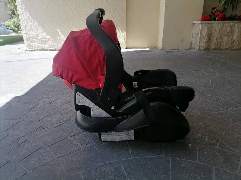 Graco travel system stroller +Junior car seat + 2 car seat bases +gift 5