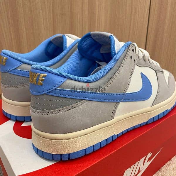 Authentic Nike Dunk Low Athletic Department university blue. 76969037 3