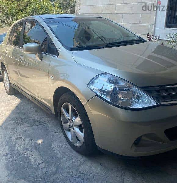 Nissan Tiida 1.8 2009 0