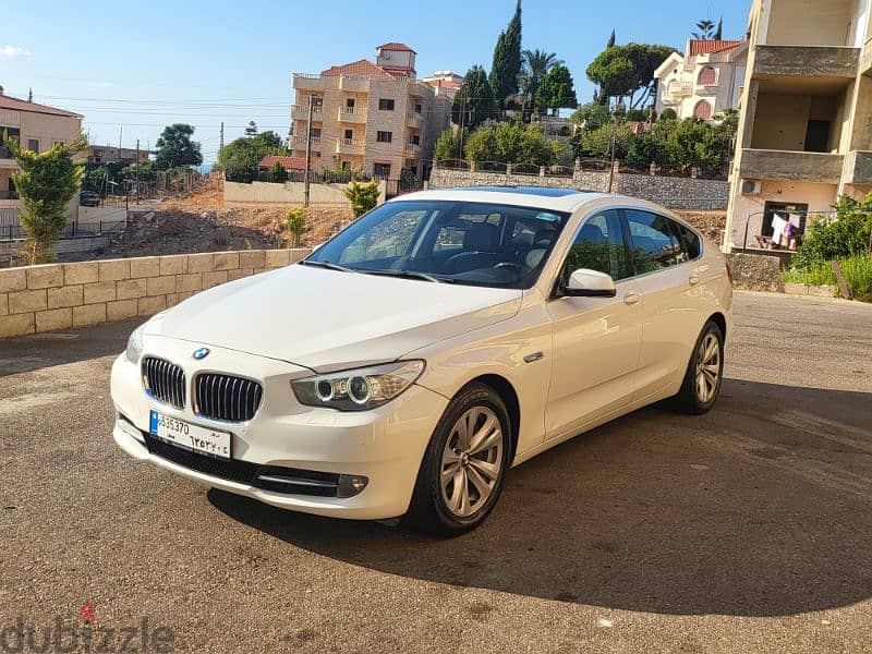 BMW 5-Series 2011 6