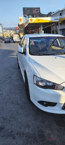 Mitsubishi Lancer 2011 GT / 100K Km / 2.5L VVT V4 10