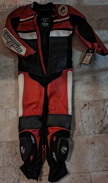 helmet, motorcycle suit 5