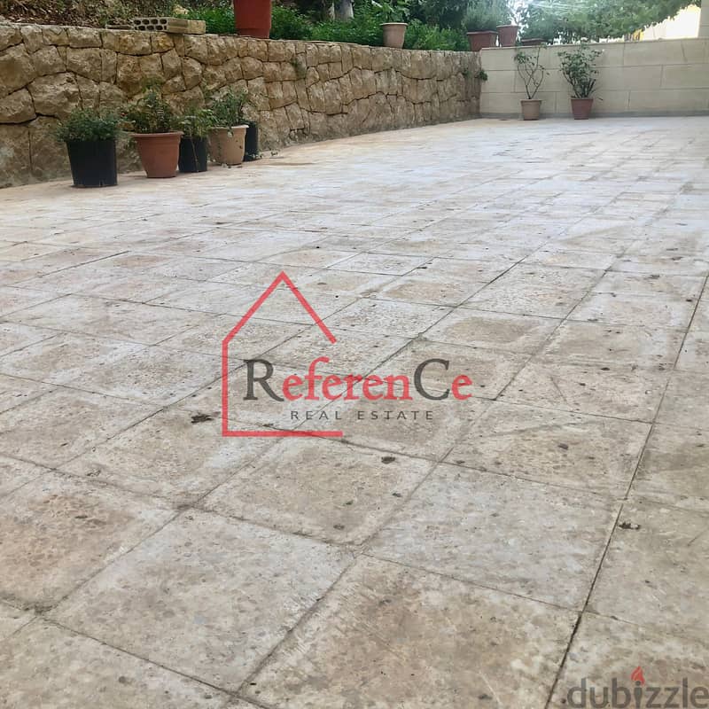 Apartment with garden in Ballouneh شقة مع حديقة في بلونة 2