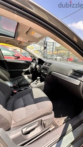 Volkswagen Jetta 2014 4