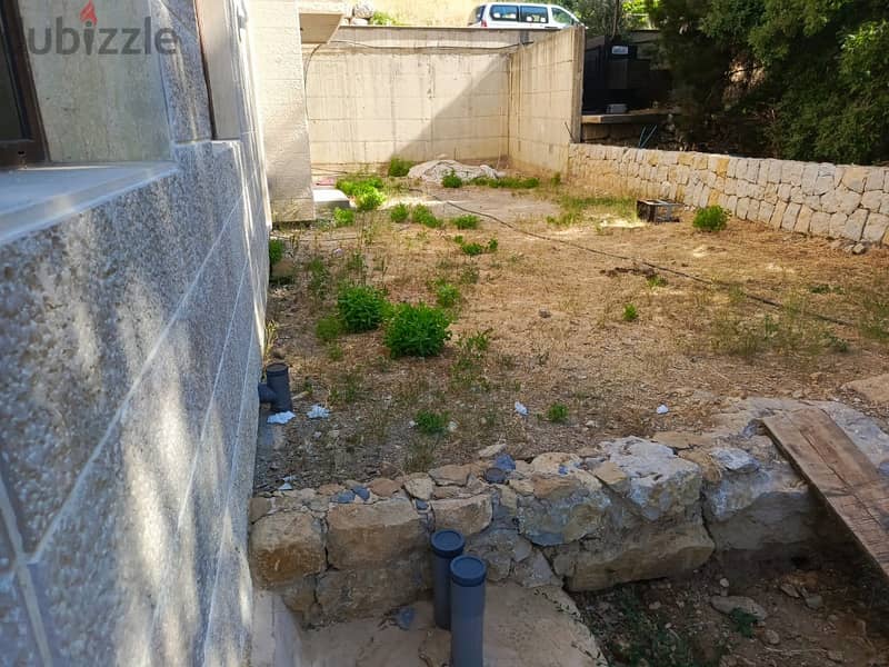 Apartment For sale In Bikfaya شقة للبيع في بكفيا 4