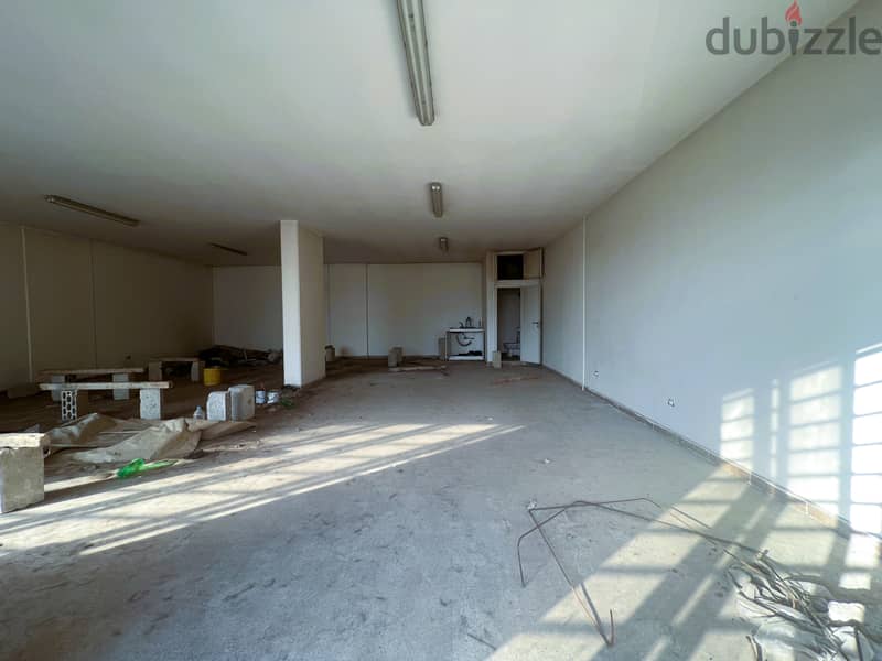 RWB133GH - Shop for rent in Jbeil Edde 1