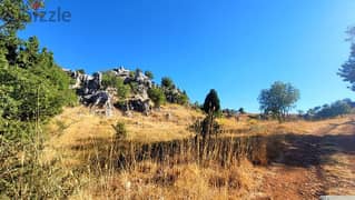 Flat land in Tannourine 1500 sqm facing ceders forest