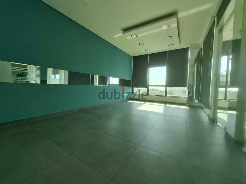 Baabda | Building Age 5 | Brand New 70m² Office | Parking Lots 2