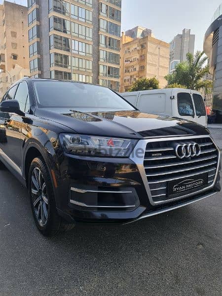 Audi Q7 Prestige Model 2017 BlackIn Black 7 Seats 2