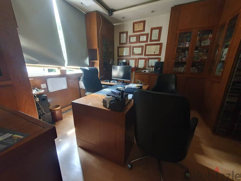 OFFICE,CLINIC FOR RENT IN HAMRAمكتب وعيادة للإيجار في الحمرا 5