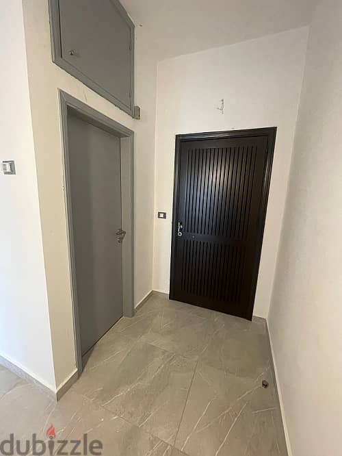 Office for rent in Mansourieh مكتب للايجار في المنصورية 5