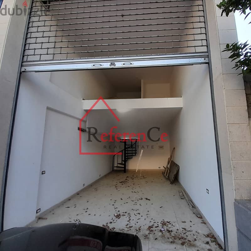 Duplex SHOP for Rent in Zalka.  محل دوبلكس للإيجار في الزلقا 3