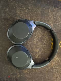 Sony WH-1000XM2 Noice Canceling Headphones 0