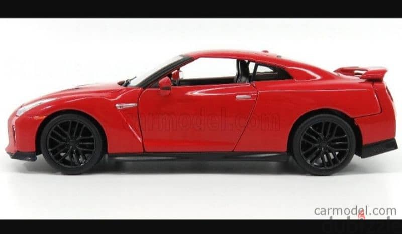 Nissan Skyline GT-R (2017) diecast car model 1:24 1