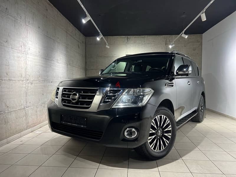 Nissan Patrol PLATINUM RYMCO Black on Black 19