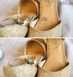 EXCELLENT Monsoon children Golden shoes size 34 good as new