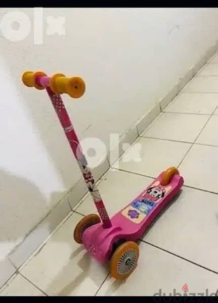 Scooter Disney MiniMouse pink colour 1