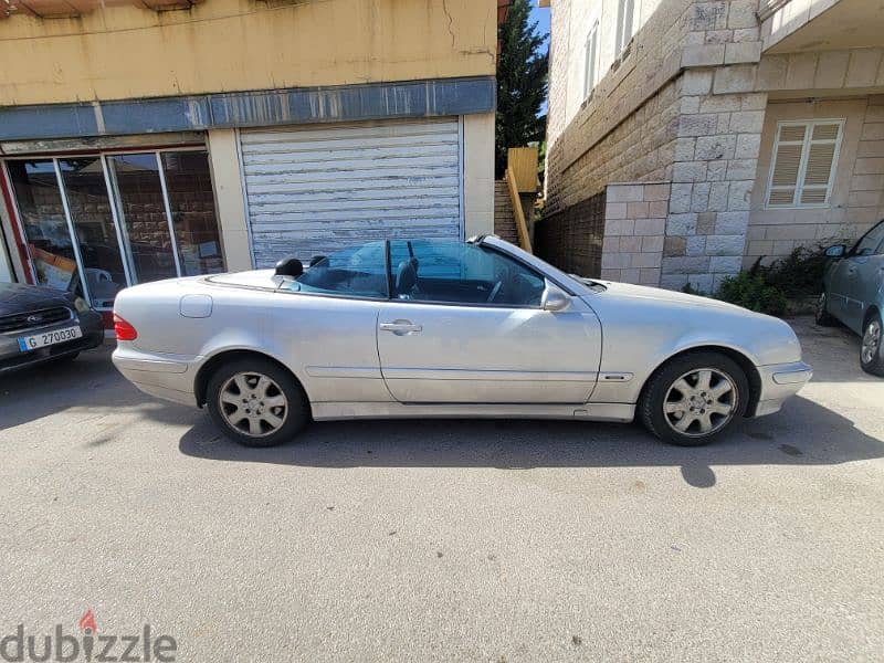 Mercedes-Benz CLK-Class 2000 3