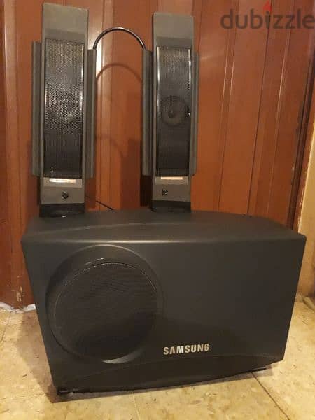 A rare vintage Samsung 2.1channels 150W 8ohms  still new made in Korea 8