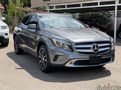 Mercedes-Benz GLA-Class 2017/clean carfax