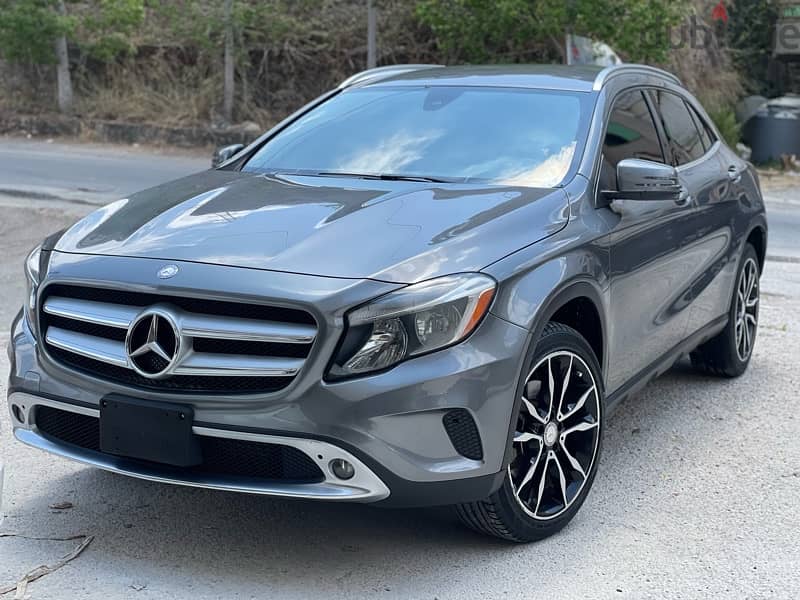 Mercedes-Benz GLA-Class 2017/clean carfax 1