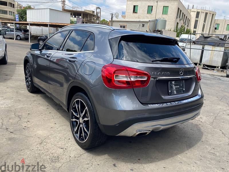 Mercedes-Benz GLA-Class 2017/clean carfax 2