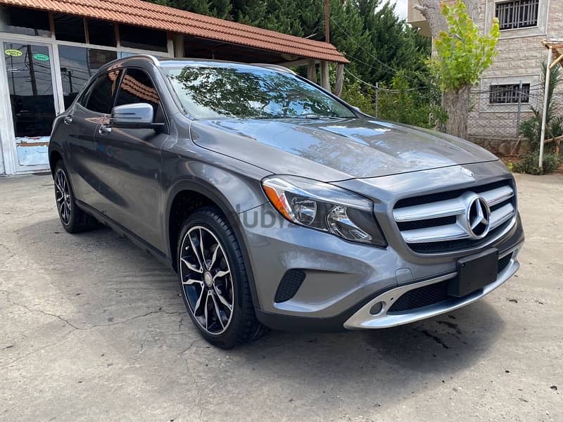 Mercedes-Benz GLA-Class 2017/clean carfax 3