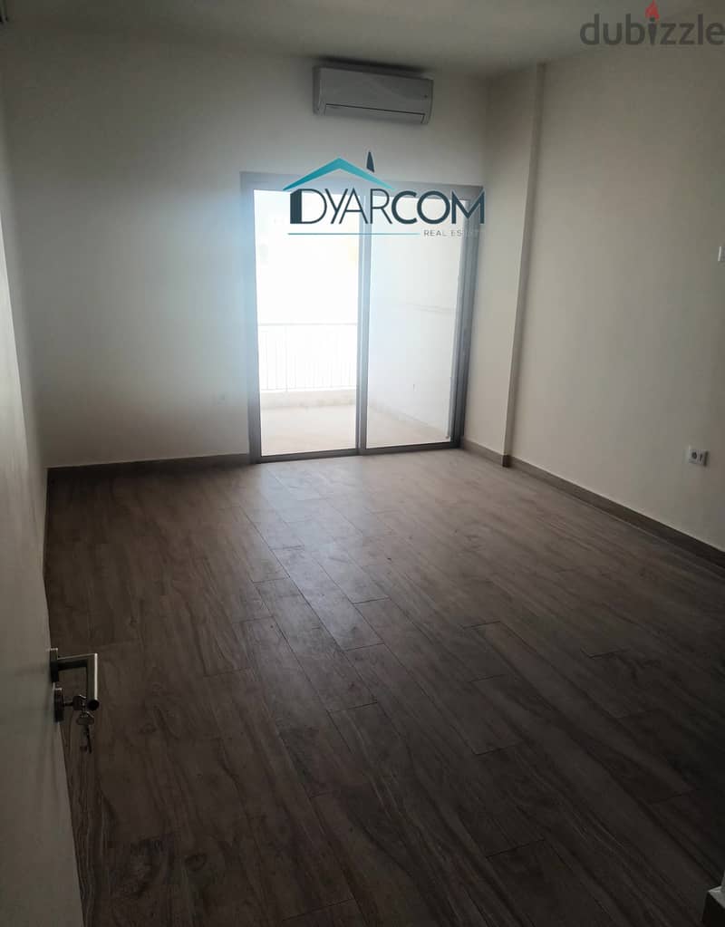 DY1894 - Gemayzeh Spacious Apartment for Rent! 5