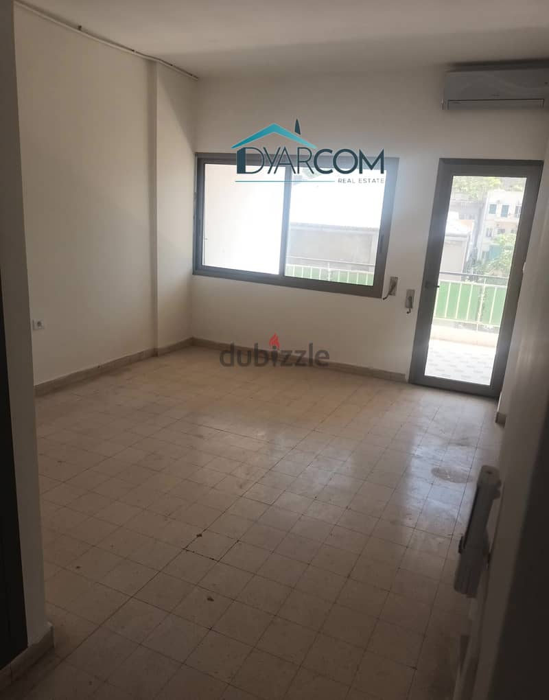 DY1894 - Gemayzeh Spacious Apartment for Rent! 8