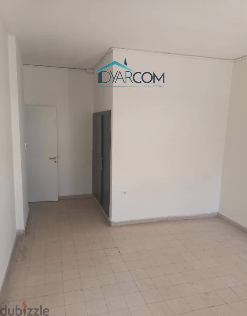 DY1894 - Gemayzeh Spacious Apartment for Rent! 9