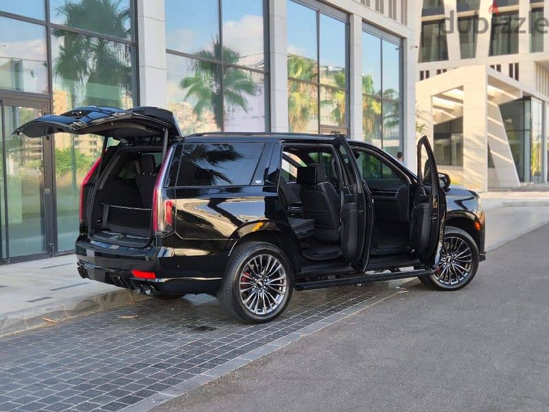 Cadillac Escalade 2023 12