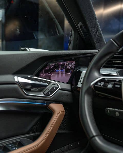 Audi e-tron 2022 15